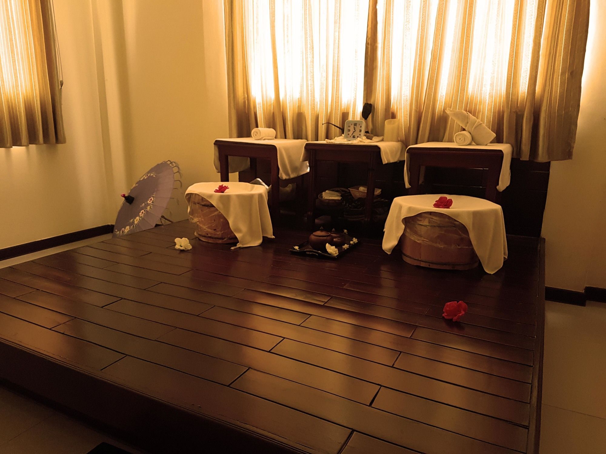Hotel 63 Янгон Екстериор снимка